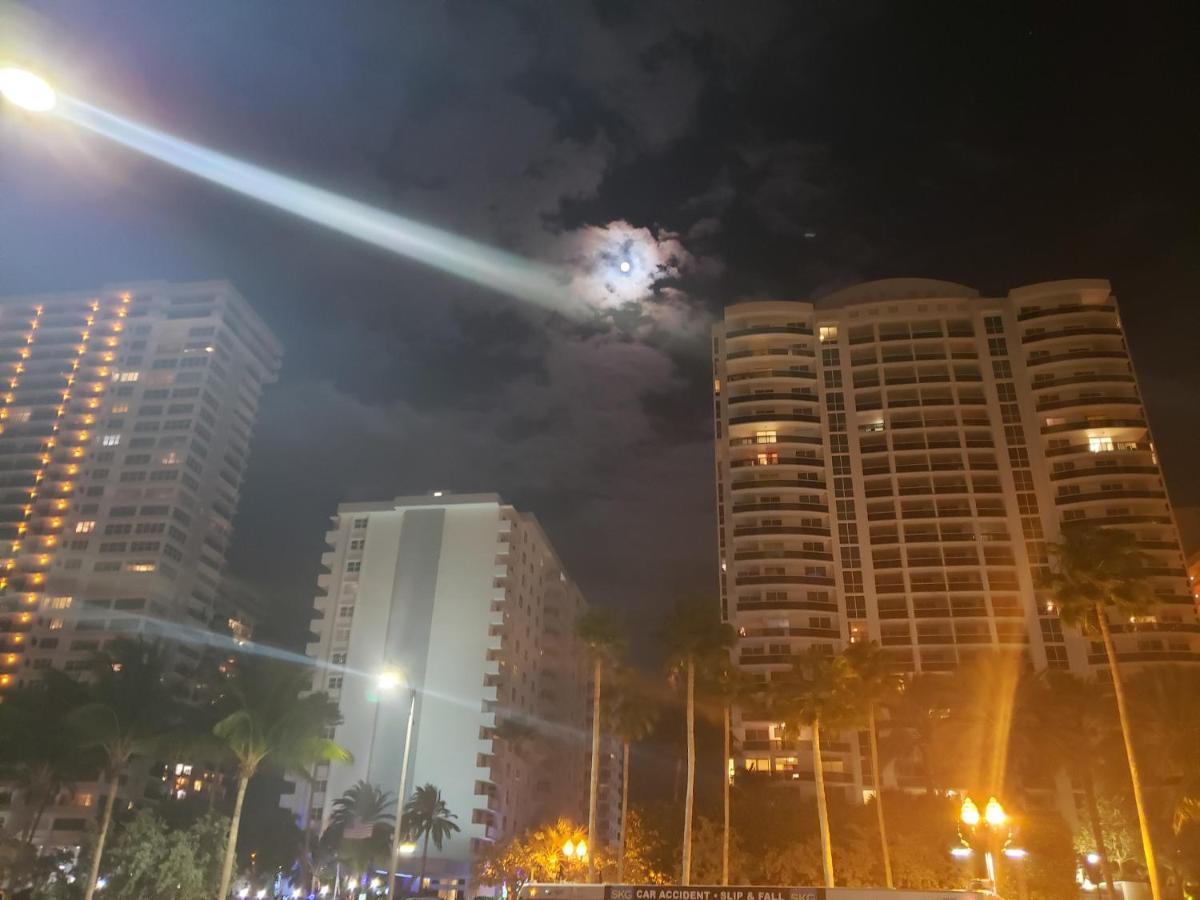 Sky Islands Beach Hotel Fort Lauderdale Exterior photo